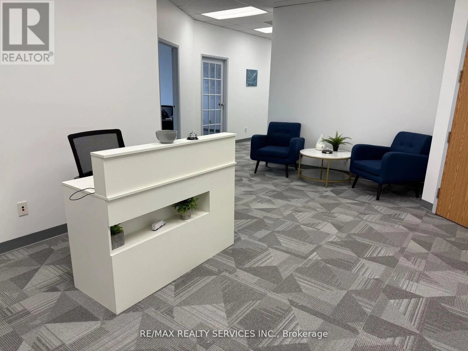 Offices for rent: 219 - 6705 Tomken Rd Road, Mississauga, Ontario L5T 2J6