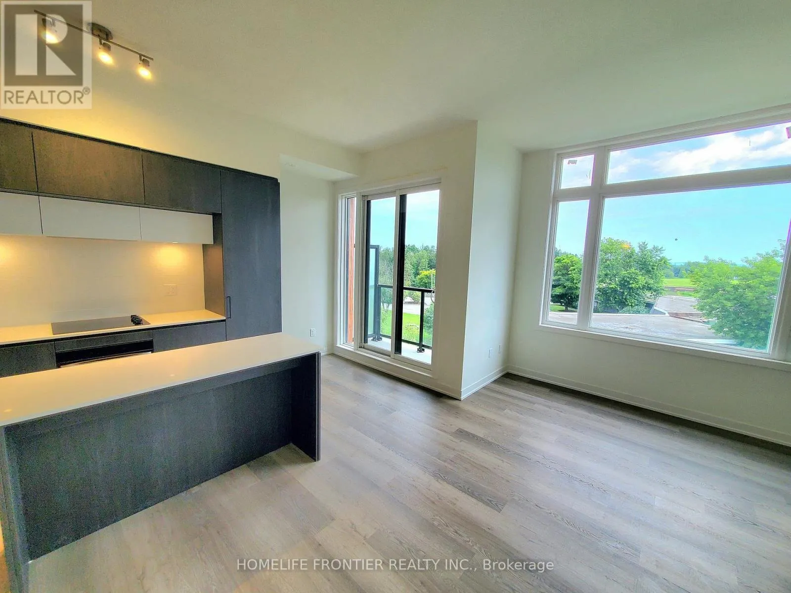 Row / Townhouse for rent: 219 - 8 Steckley House Lane, Richmond Hill, Ontario L4S 0N1