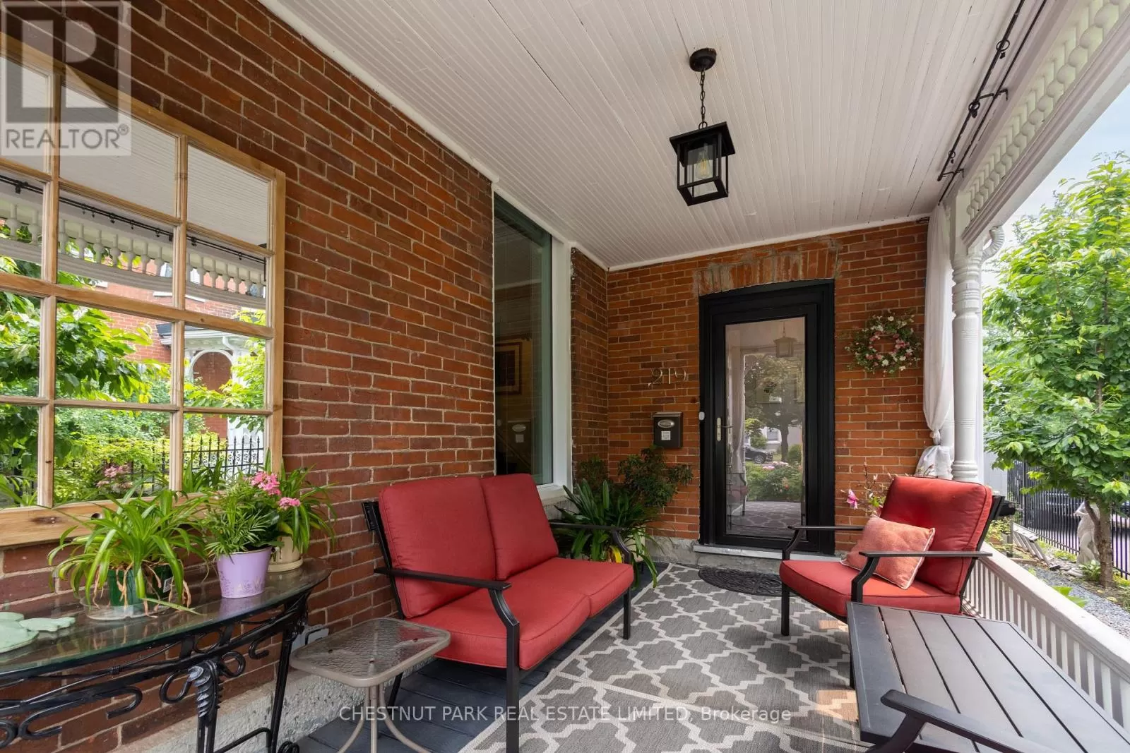 House for rent: 219 Charles Street, Belleville, Ontario K8N 3M3