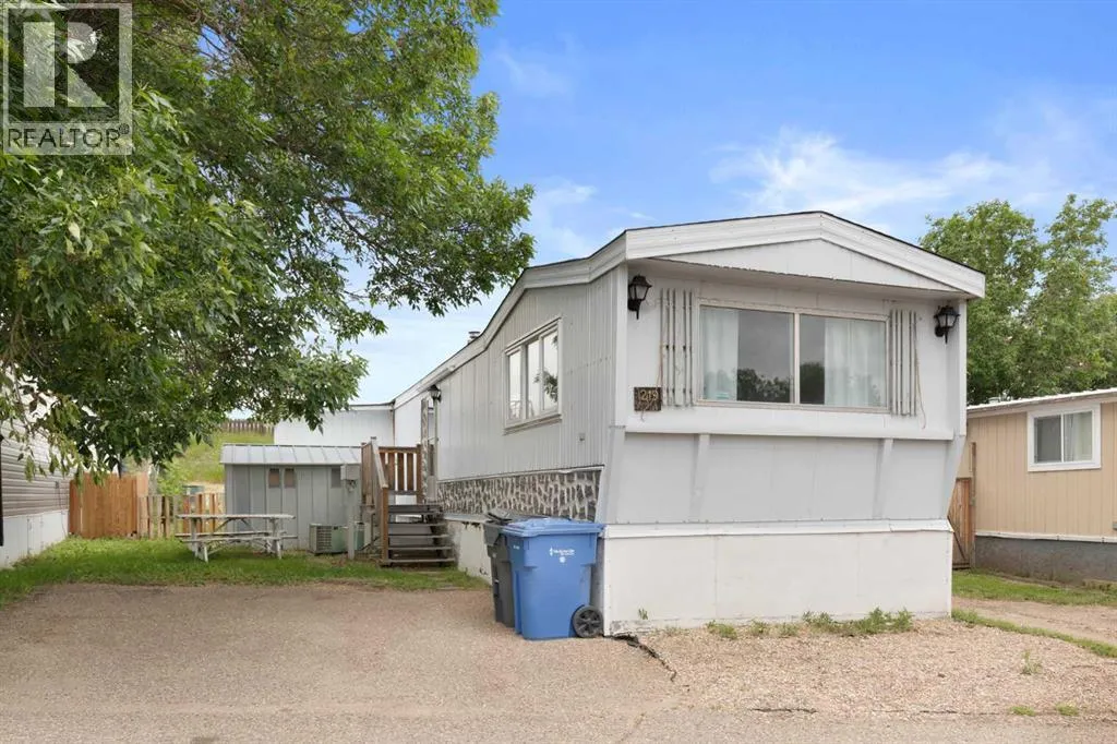 Mobile Home for rent: 219 Fairchild Street Sw, Medicine Hat, Alberta T1A 7Z6