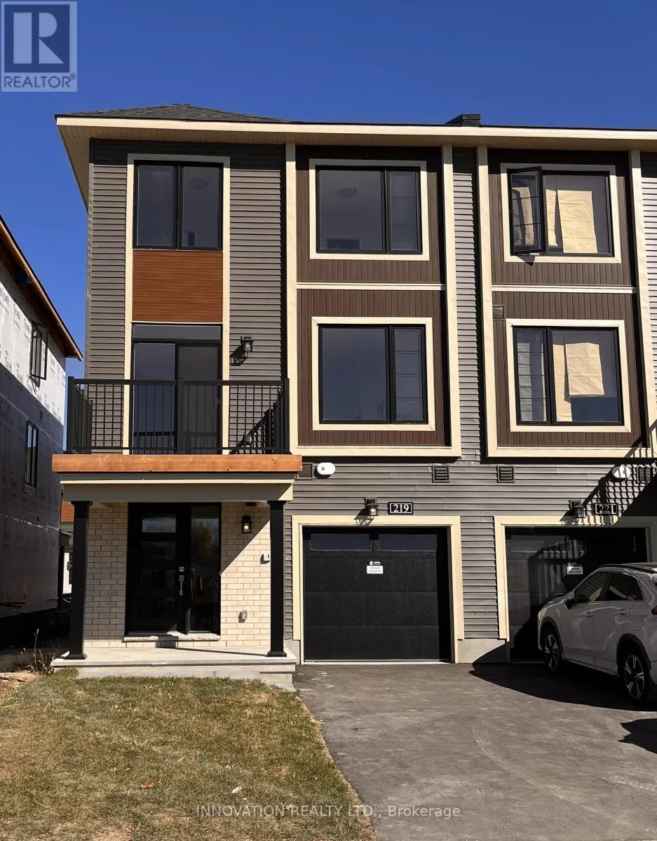Row / Townhouse for rent: 219 Visionary Lane, Ottawa, Ontario K2W 0M7