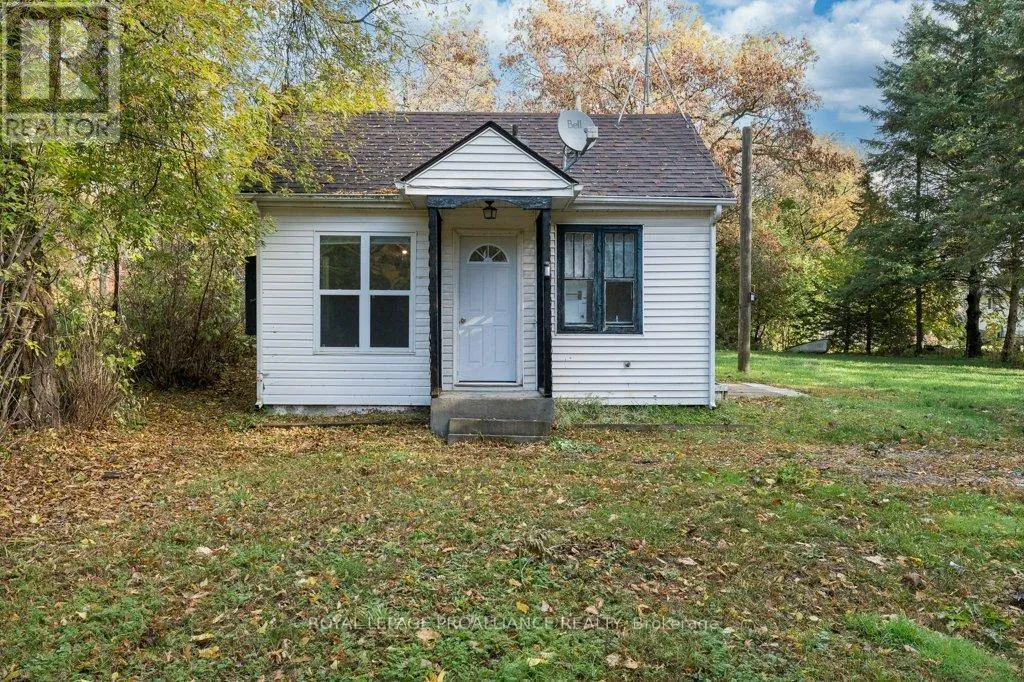 House for rent: 21901 Loyalist Parkway, Quinte West, Ontario K0K 1L0