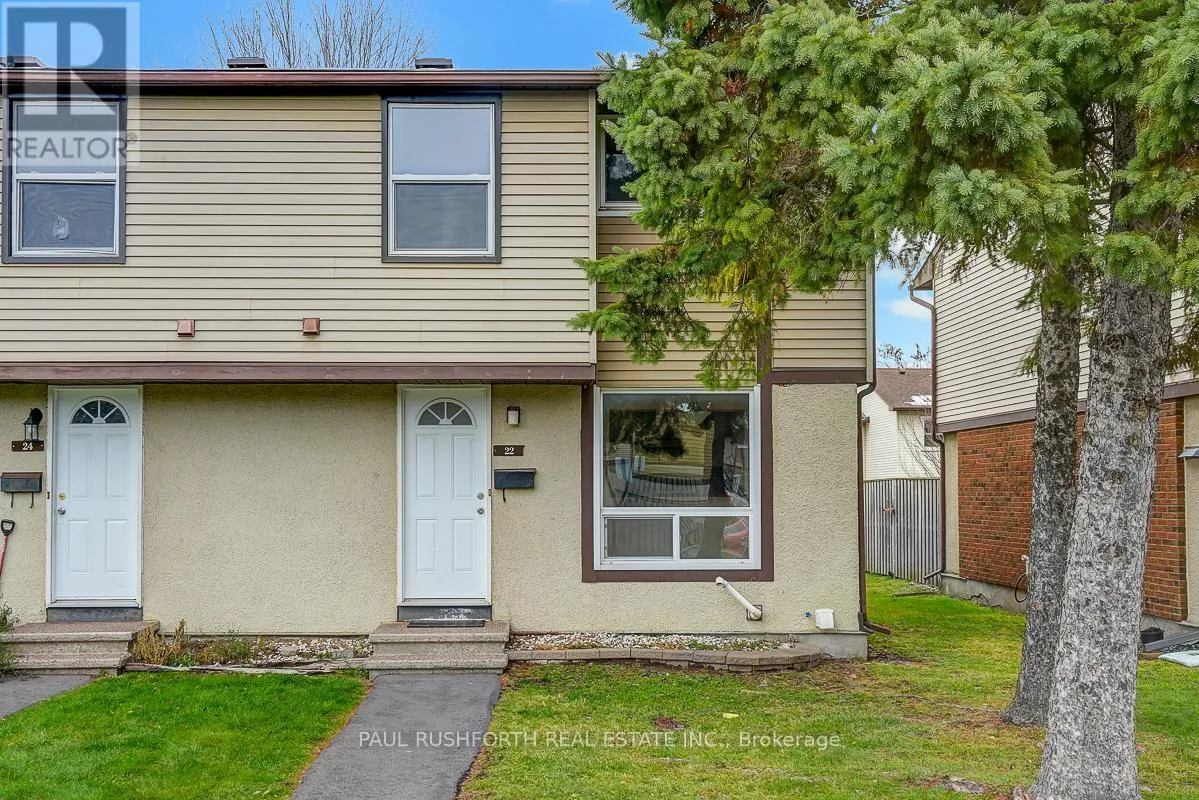 Row / Townhouse for rent: 22 - 2570 Southvale Crescent, Ottawa, Ontario K1B 5B7
