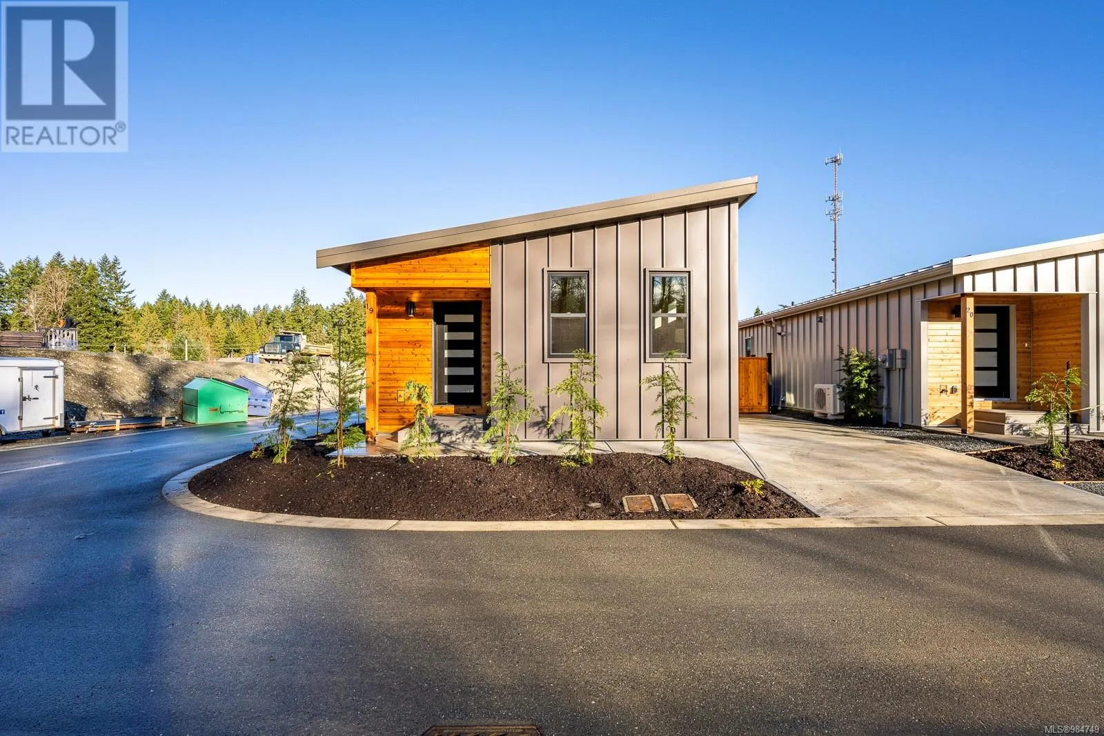 Manufactured Home for rent: 22 3025 Royston Rd, Cumberland, British Columbia V0R 1S0