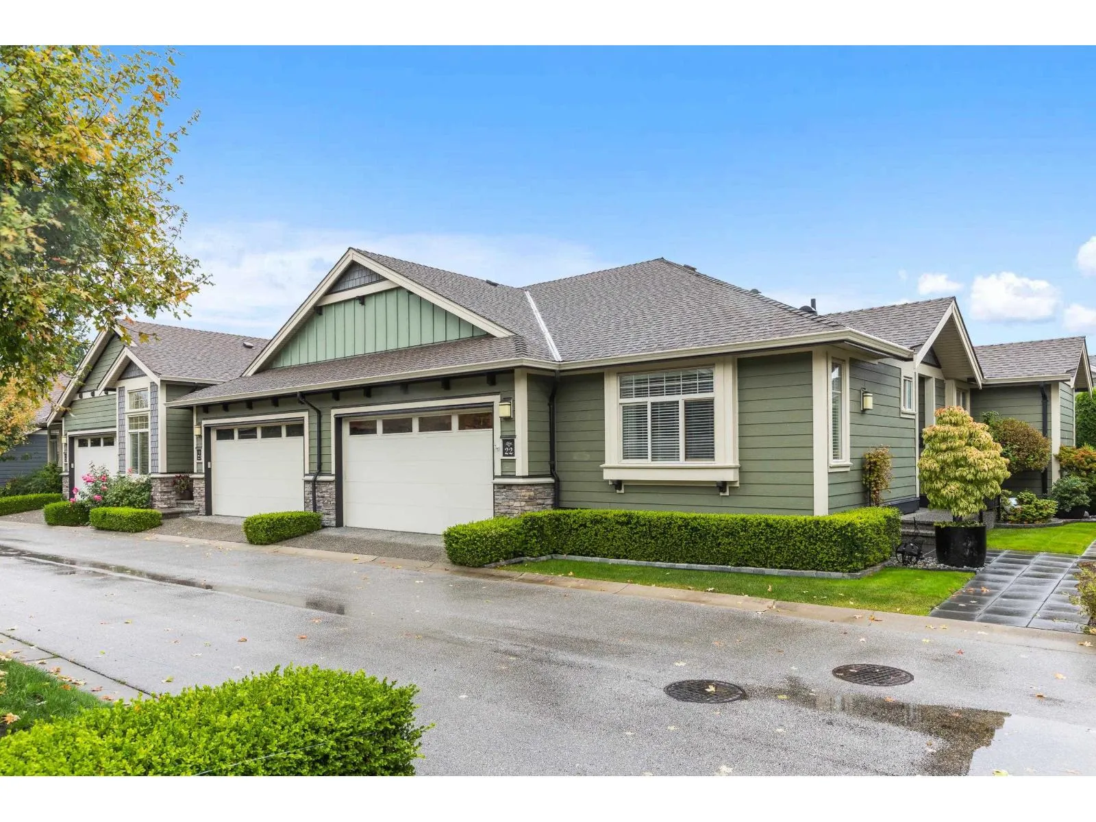 Row / Townhouse for rent: 22 350 174 Street, Surrey, British Columbia V3Z 2N8