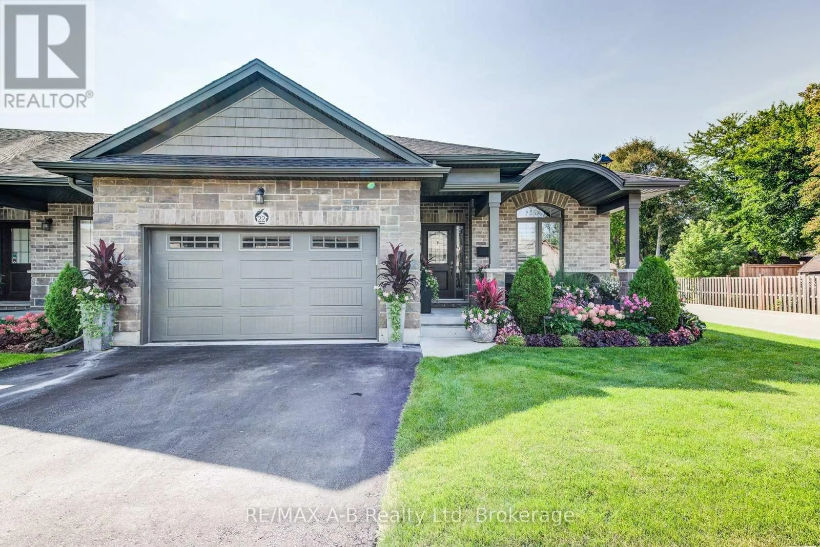 Row / Townhouse for rent: 22 - 53 Roth Street, East Zorra-Tavistock, Ontario N0B 2R0