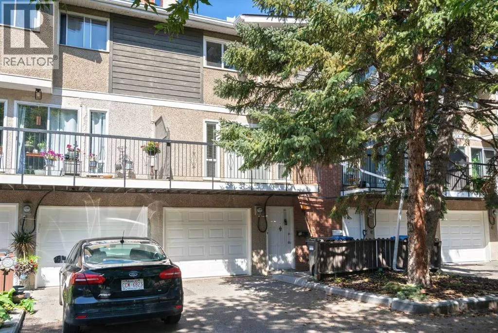 Row / Townhouse for rent: 22, 643 4 Avenue Ne, Calgary, Alberta T2E 0J9