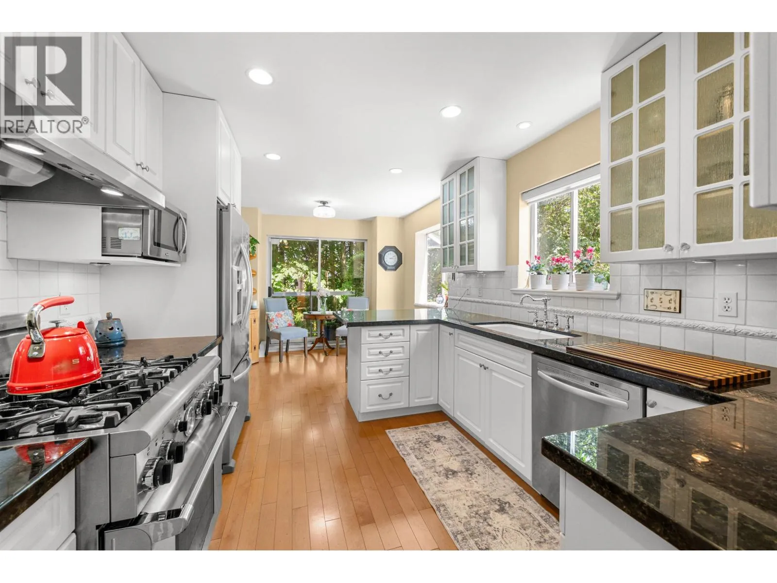 Row / Townhouse for rent: 22 72 Jamieson Court, New Westminster, British Columbia V3L 5R6