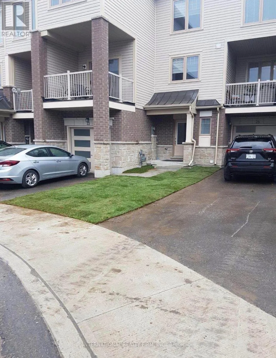 Row / Townhouse for rent: 22 Ambereen Place, Clarington, Ontario L1C 7H5