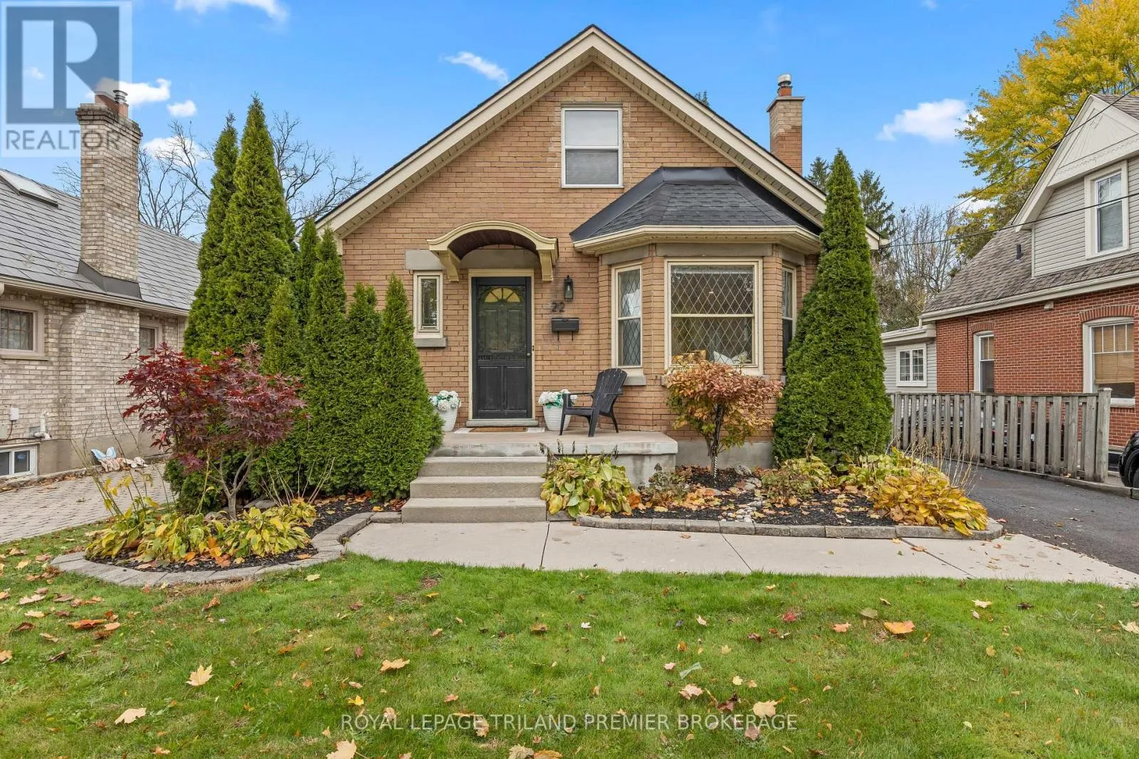 House for rent: 22 Briscoe Street E, London South, Ontario N6C 1W9