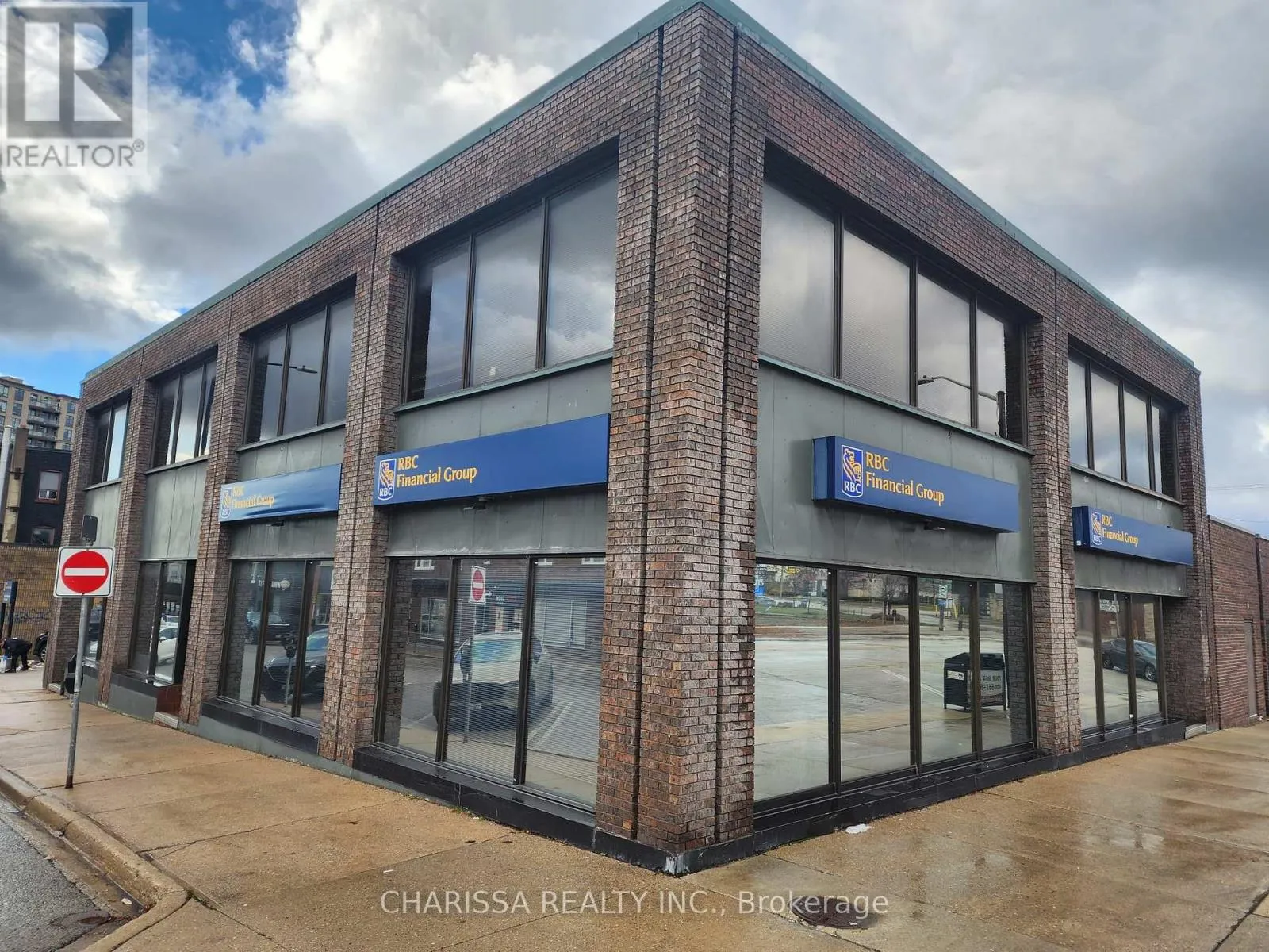 Offices for rent: 22 Clapperton Street, Barrie, Ontario L4M 1G4