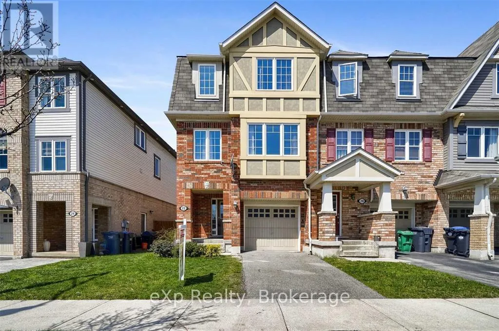Row / Townhouse for rent: 22 Donomore Drive, Brampton, Ontario L7A 0S7