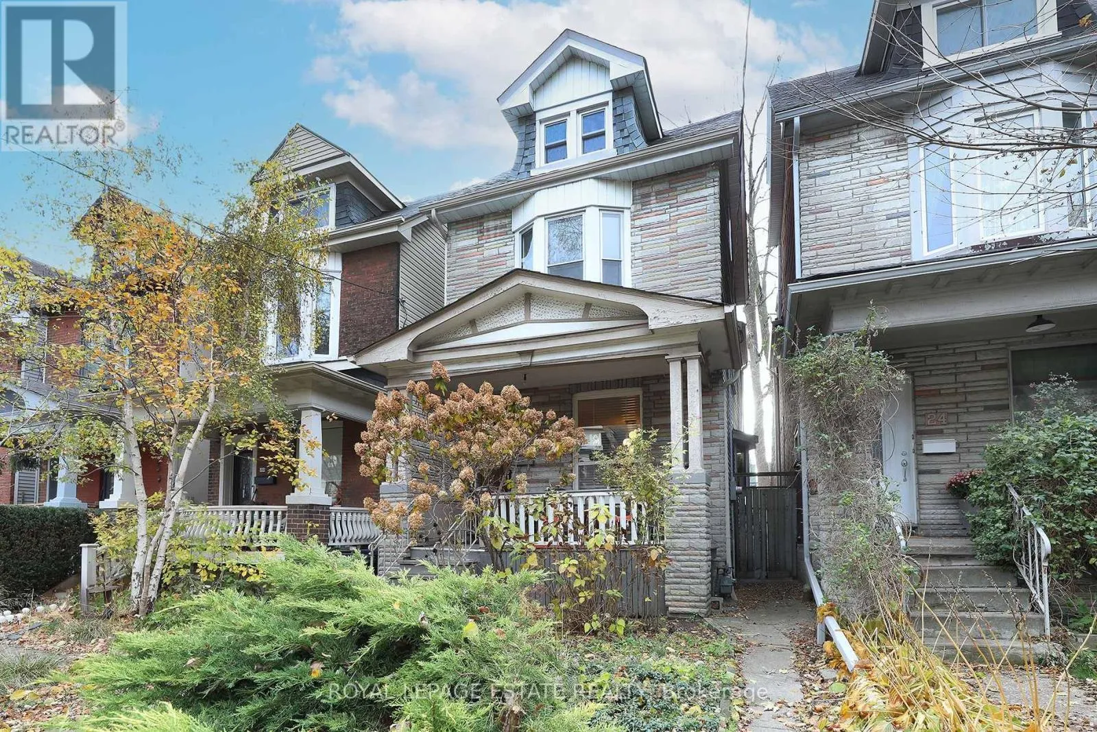 House for rent: 22 Galt Avenue, Toronto, Ontario M4M 2Z1