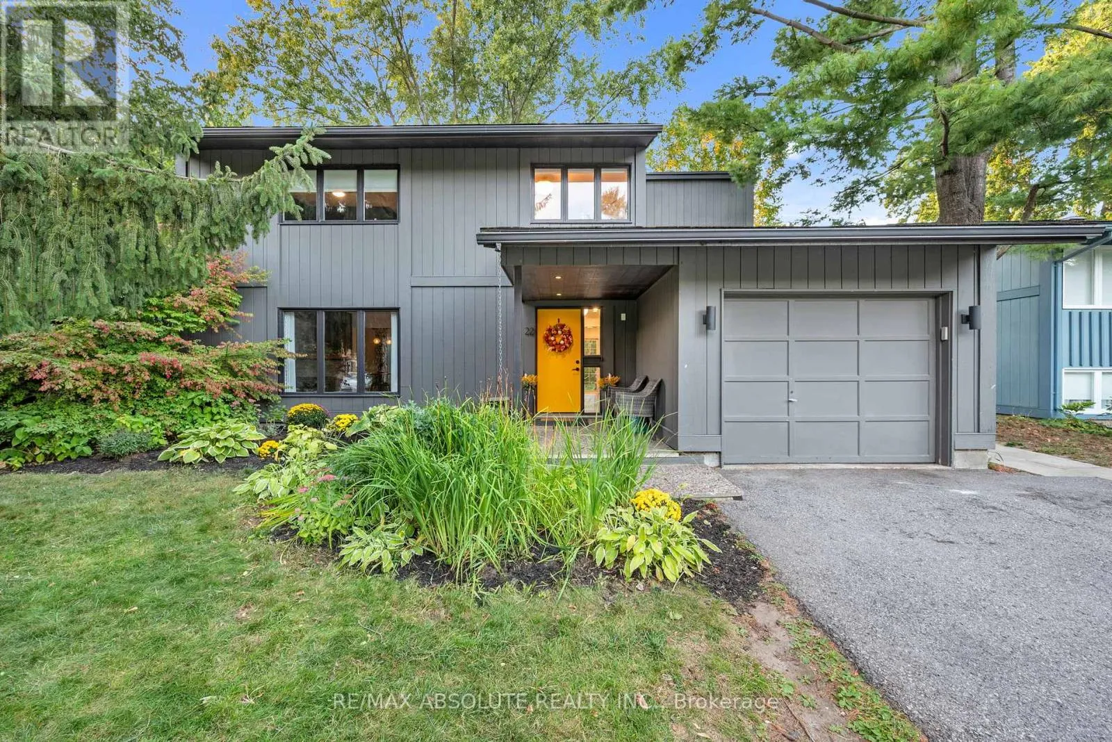 House for rent: 22 Inuvik Crescent, Ottawa, Ontario K2L 1A2