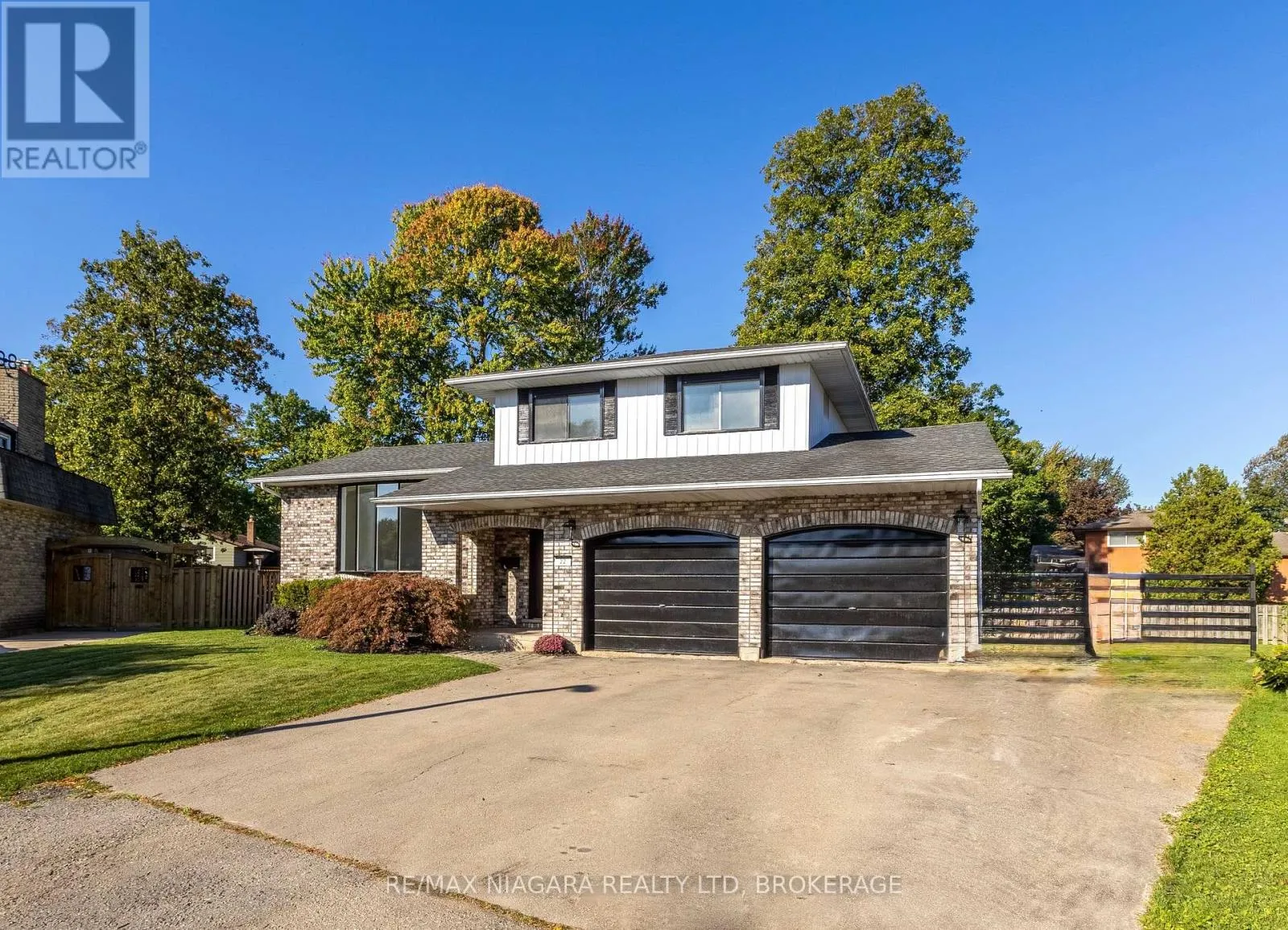 House for rent: 22 Little John Court, Welland, Ontario L3C 5X2