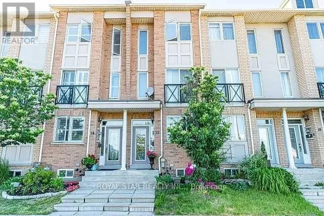 Row / Townhouse for rent: 22 Market Garden Mews, Toronto, Ontario M8Z 0A5