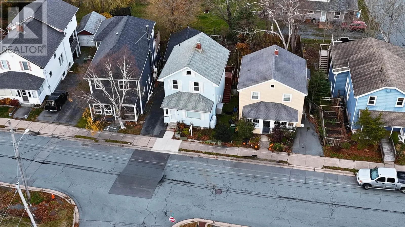 House for rent: 22 Rodney Road, Dartmouth, Nova Scotia B2Y 3V5