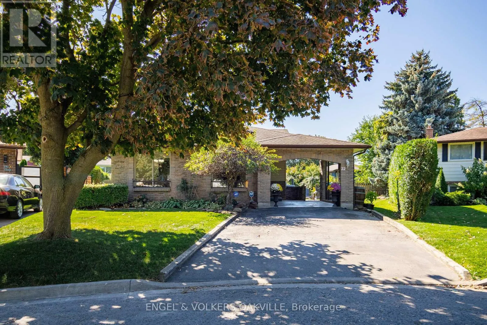 House for rent: 22 Sandy Cove Circle, St. Catharines, Ontario L2N 5Z4