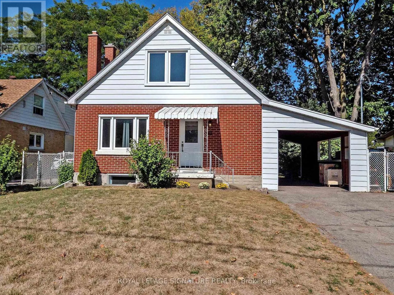 Duplex for rent: 22 Sherwood Avenue, Kitchener, Ontario N2B 1J9