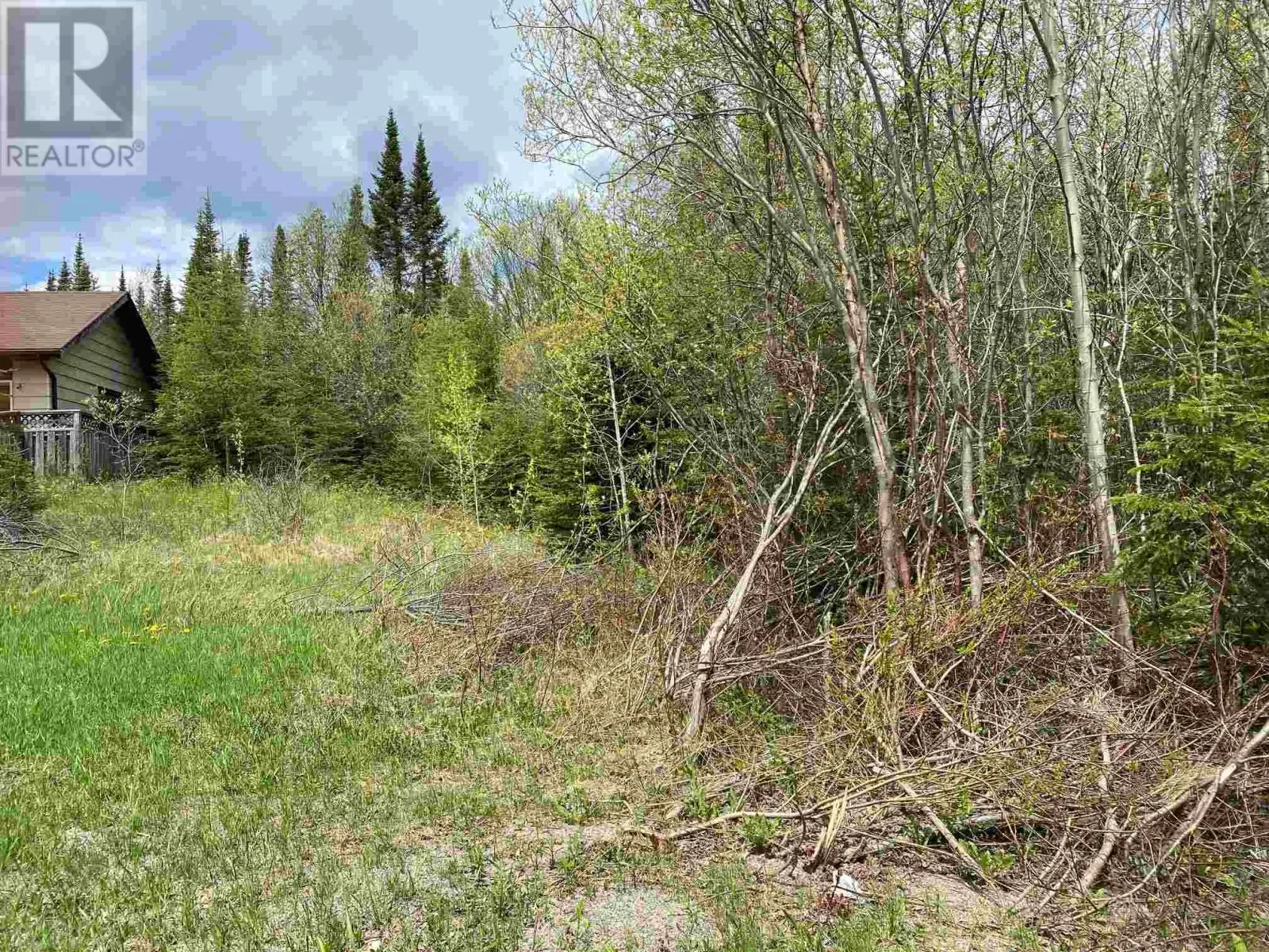 22 Terrace Heights, Terrace Bay, Ontario P0T 2W0