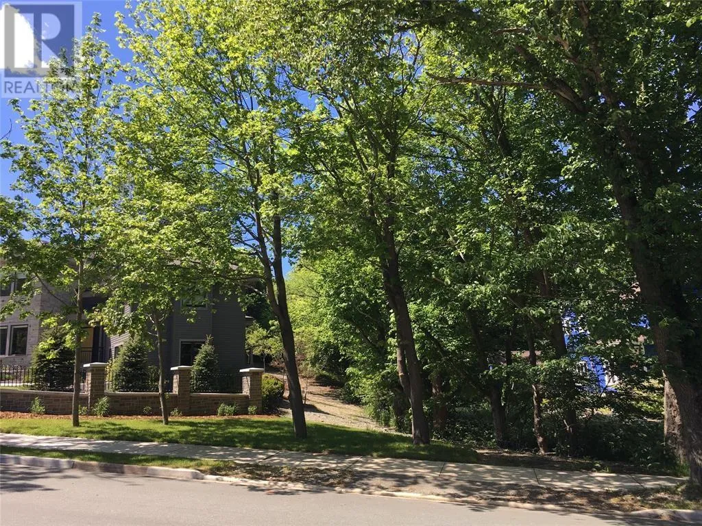 22 Topsail Road, St. John's, Newfoundland & Labrador A1E 2A5