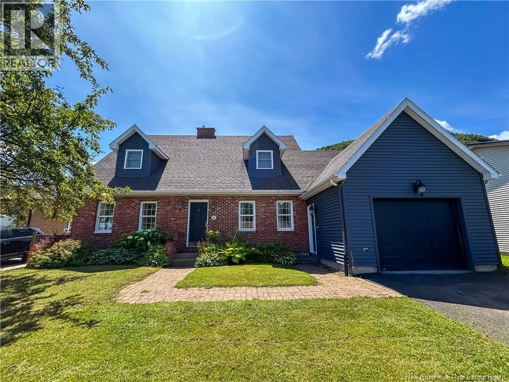 22 Walker Crescent, Campbellton, New Brunswick E3N 3N8