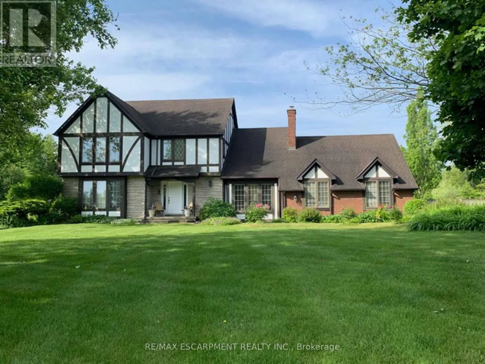 House for rent: 22 Weneil Drive, Hamilton, Ontario L8B 0Z6