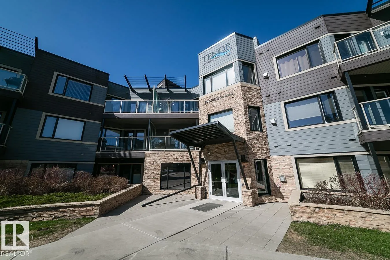 Apartment for rent: #220 35 Sturgeon Rd, St. Albert, Alberta T8N 0E8