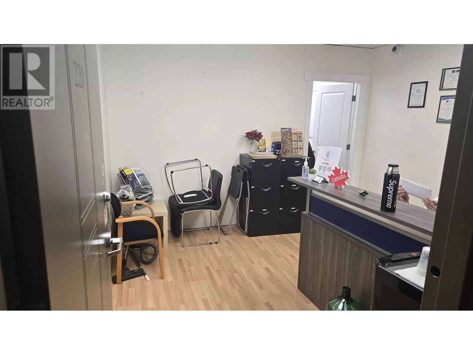 220 515 W Pender Street, Vancouver, British Columbia V6B 6H5