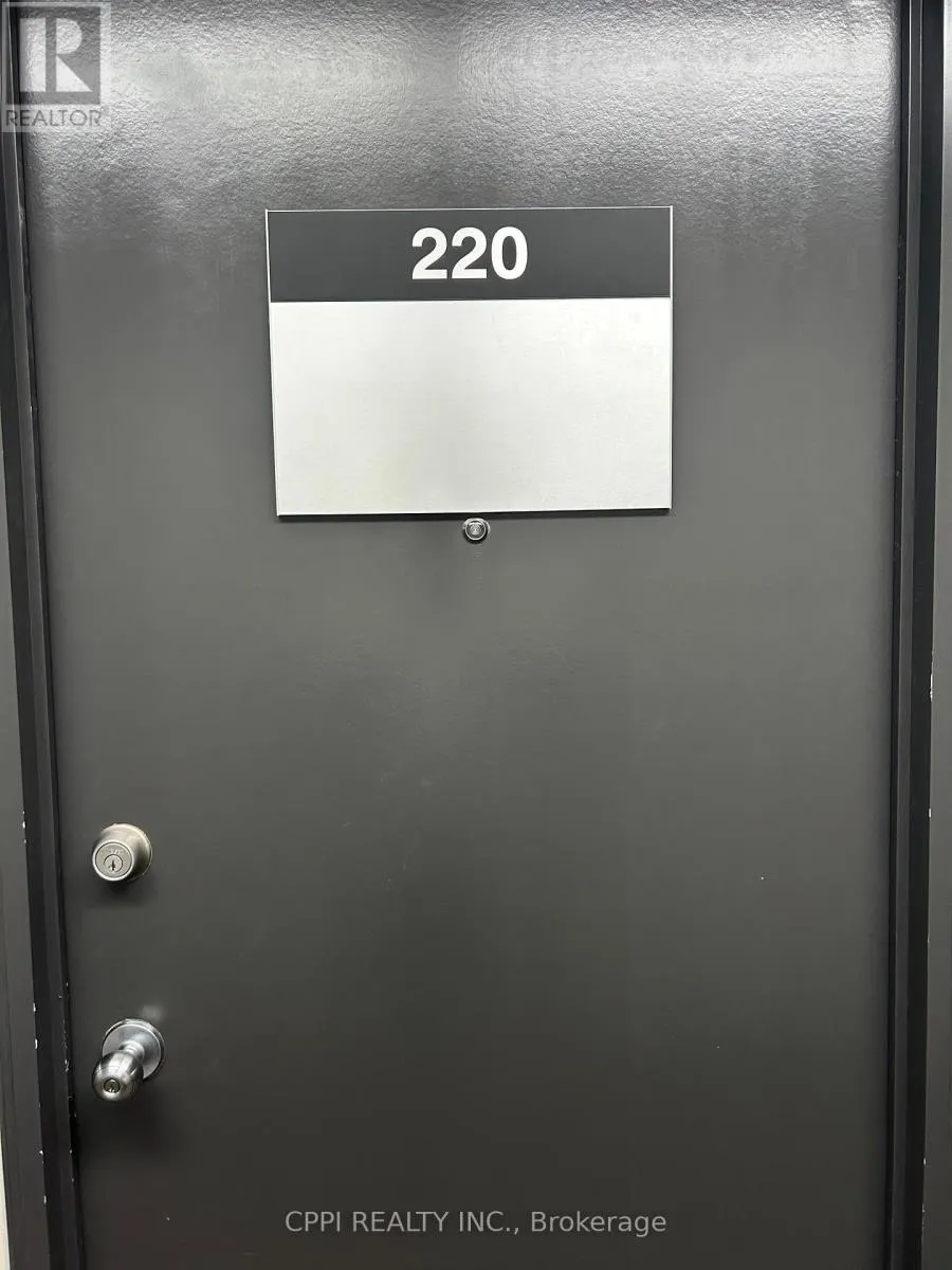 Offices for rent: 220 - 650 King Street E, Oshawa, Ontario L1H 1G5