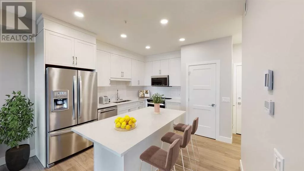 Apartment for rent: 220, 8355 19 Avenue Sw, Calgary, Alberta T3H 6G3