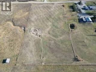 220 Centre Avenue, Leavitt, Alberta T0K 0K0