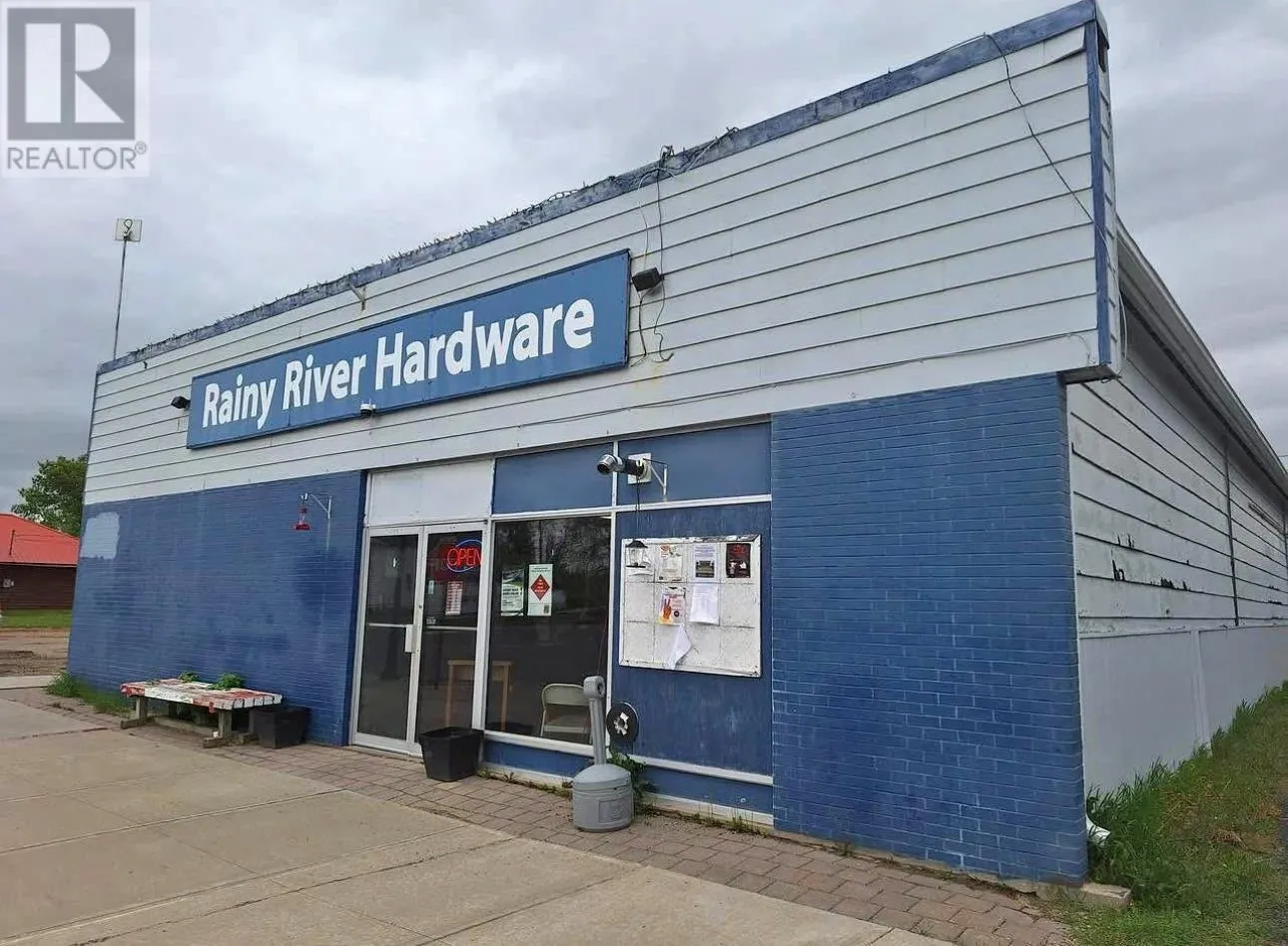 220 Fourth St, Rainy River, Ontario P0W 1L0