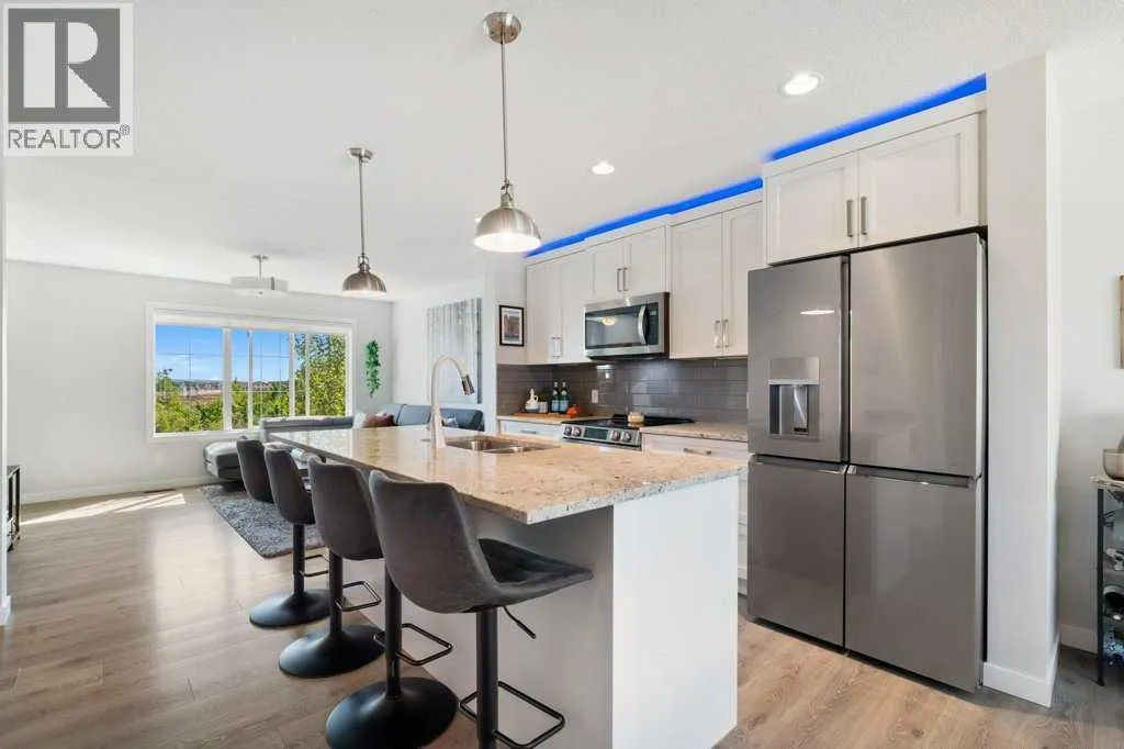 Row / Townhouse for rent: 2202, 250 Fireside View, Cochrane, Alberta T4C 2M2