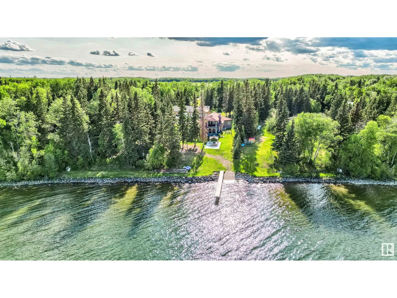 House for rent: 2202 28 St, Cold Lake, Alberta T9M 1G2