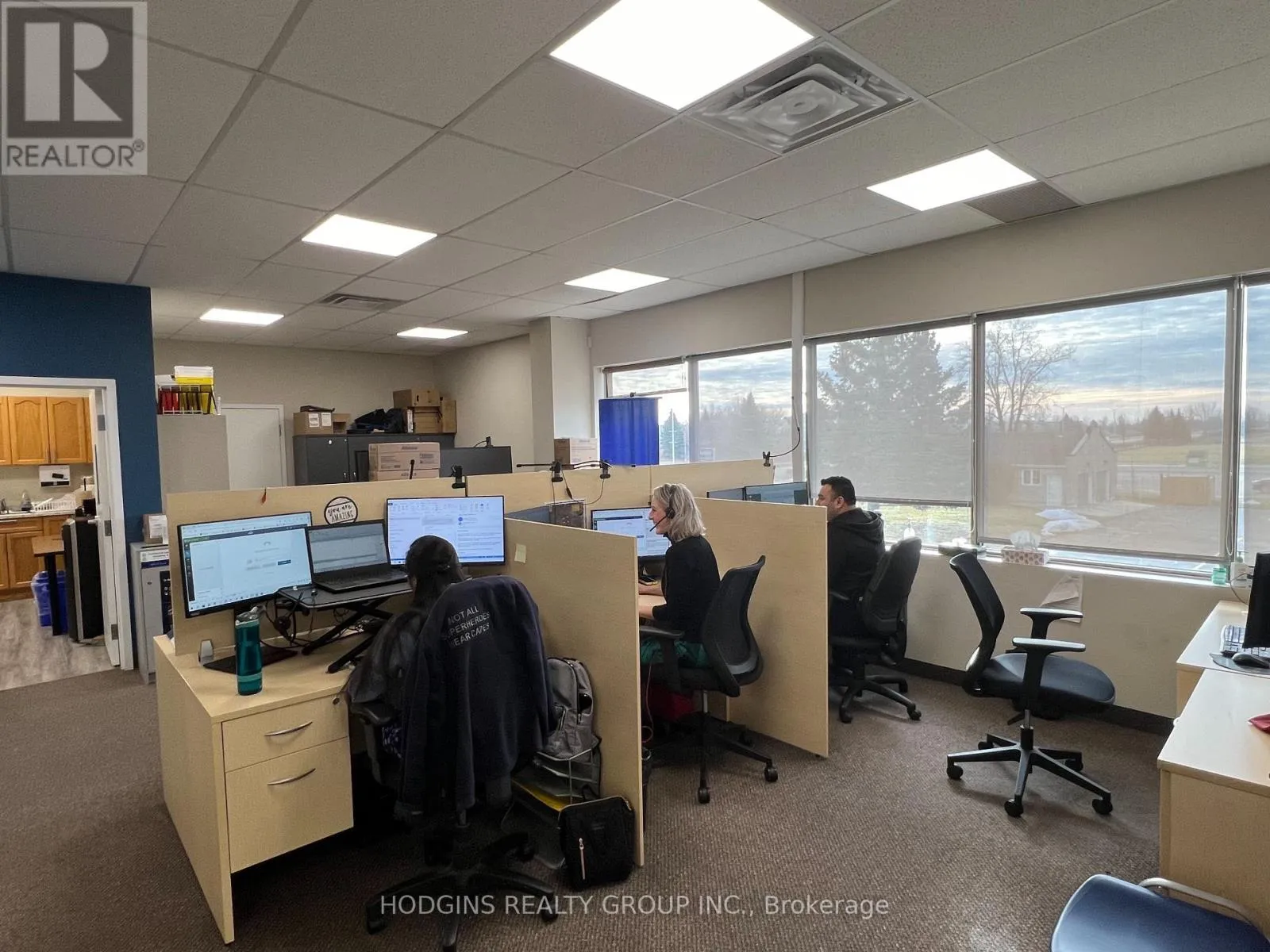 Offices for rent: 220-221 - 505 Park Road N, Brantford, Ontario N3R 7K8