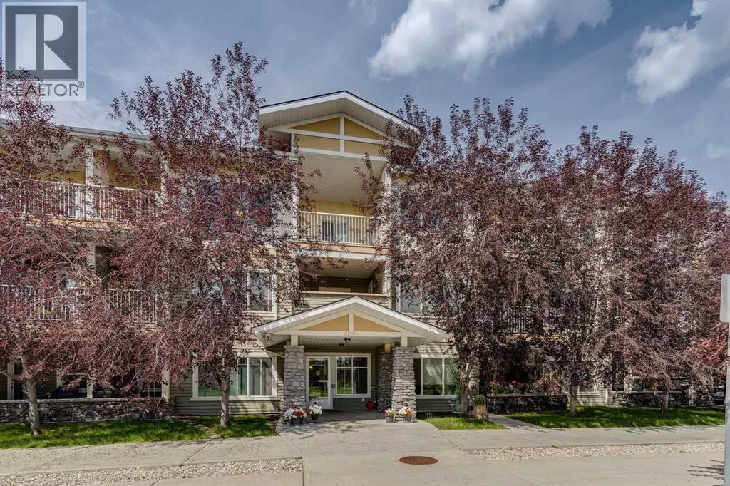 Apartment for rent: 2203, 4 Kingsland Close Se, Airdrie, Alberta T4A 0J3