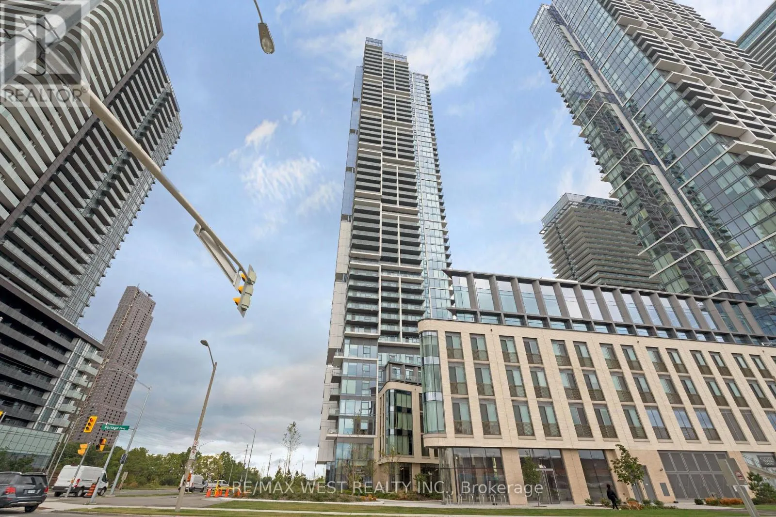 Apartment for rent: 2203 - 7890 Jane Street, Vaughan, Ontario L4K 0K9