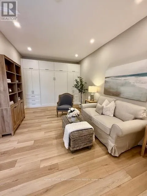 Apartment for rent: 2205 - 1 Massey Square, Toronto, Ontario M4C 5L4