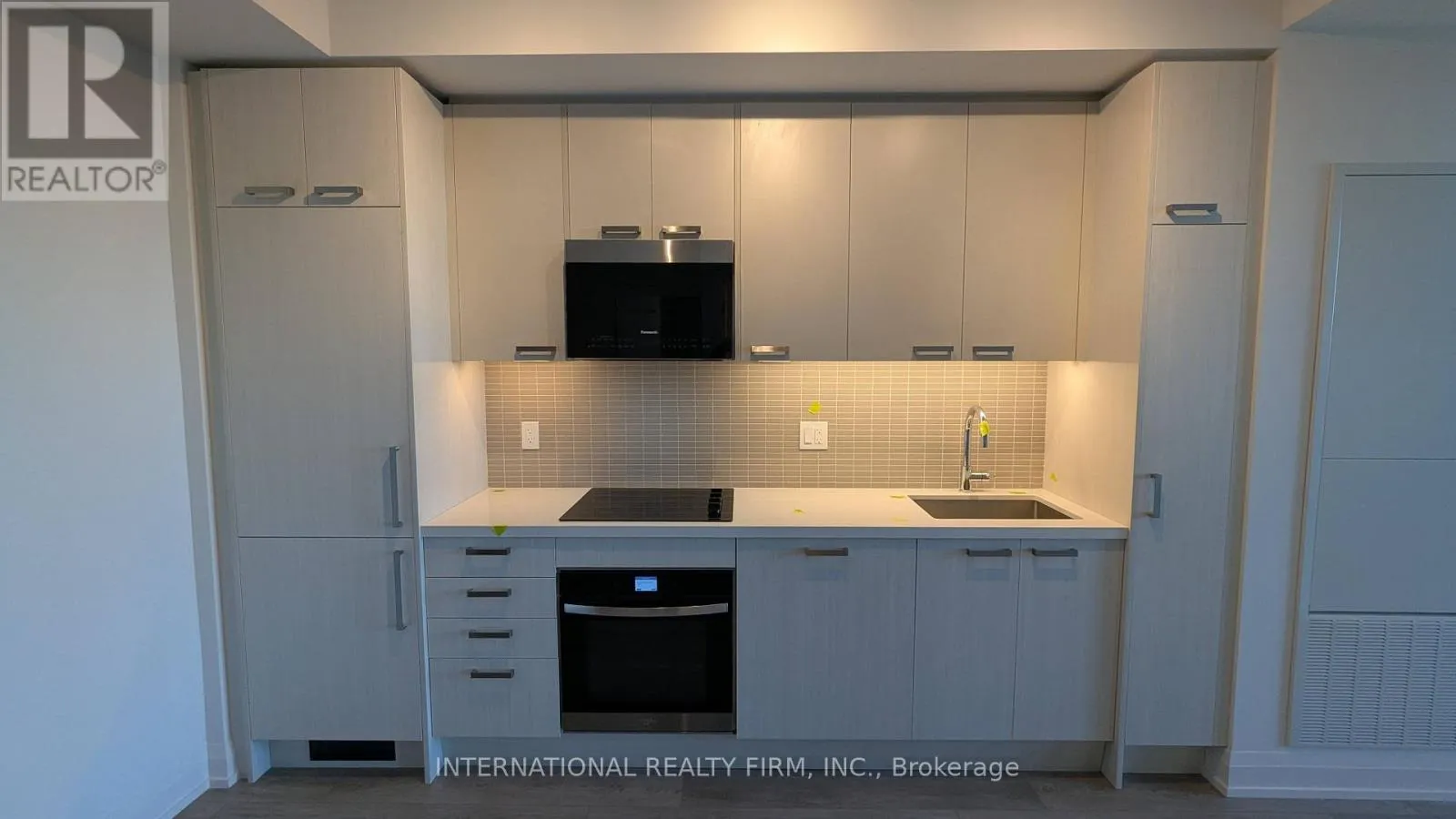 Apartment for rent: 2206 - 20 Soudan Avenue, Toronto, Ontario M4S 0E2