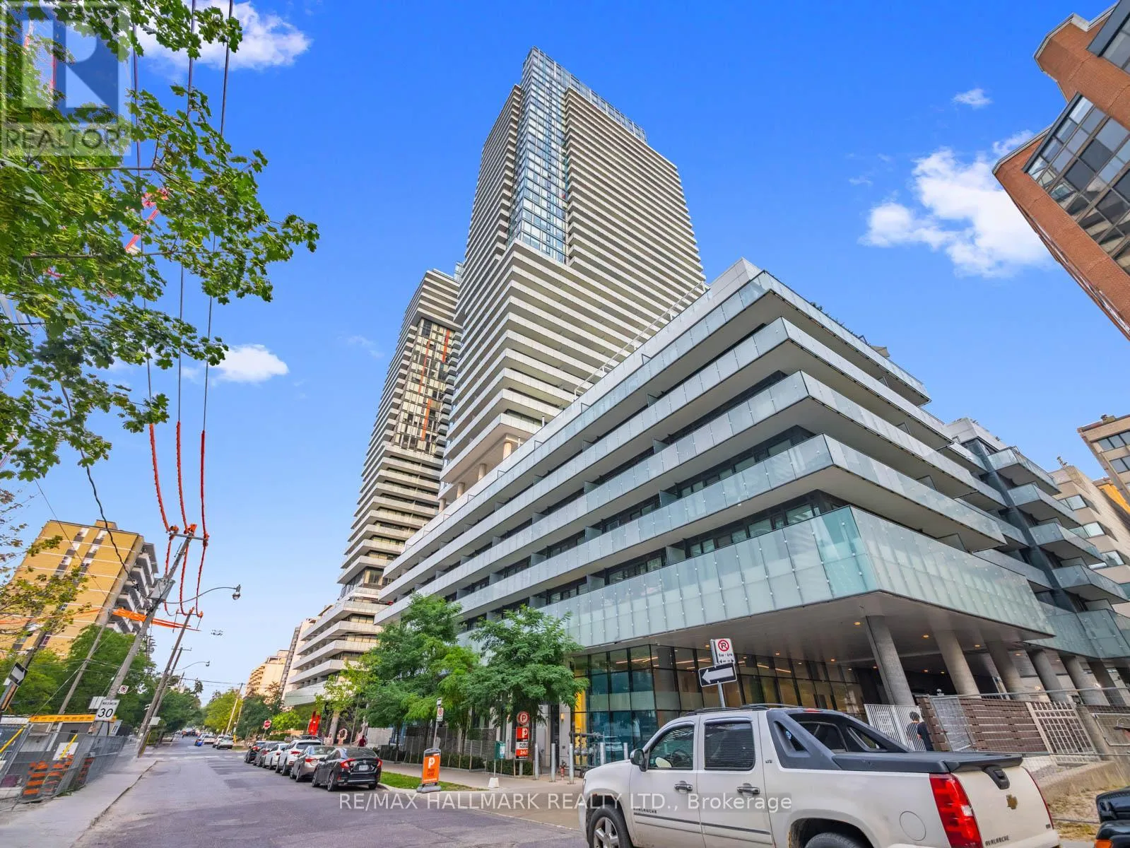 Apartment for rent: 2208 - 161 Roehampton Avenue, Toronto, Ontario M4P 0C8