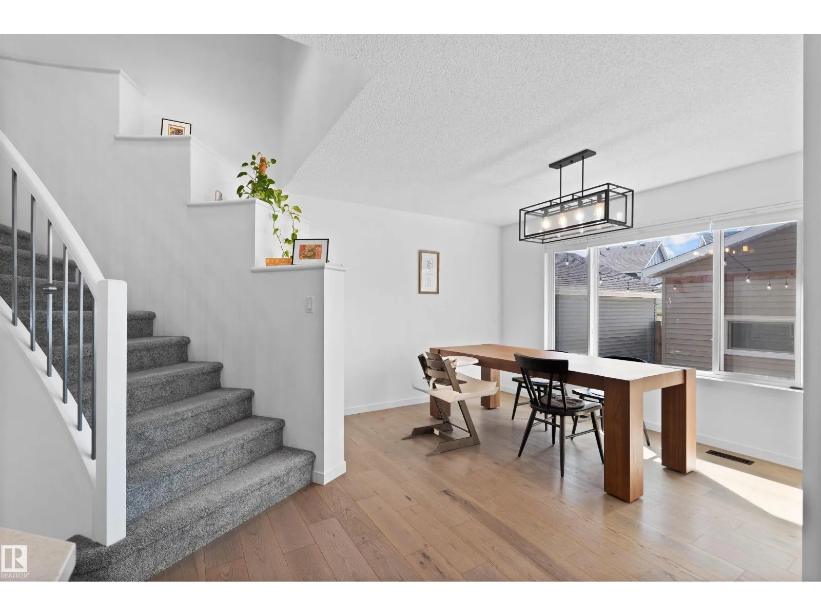 House for rent: 2208 82 St Sw, Edmonton, Alberta T6X 2J6