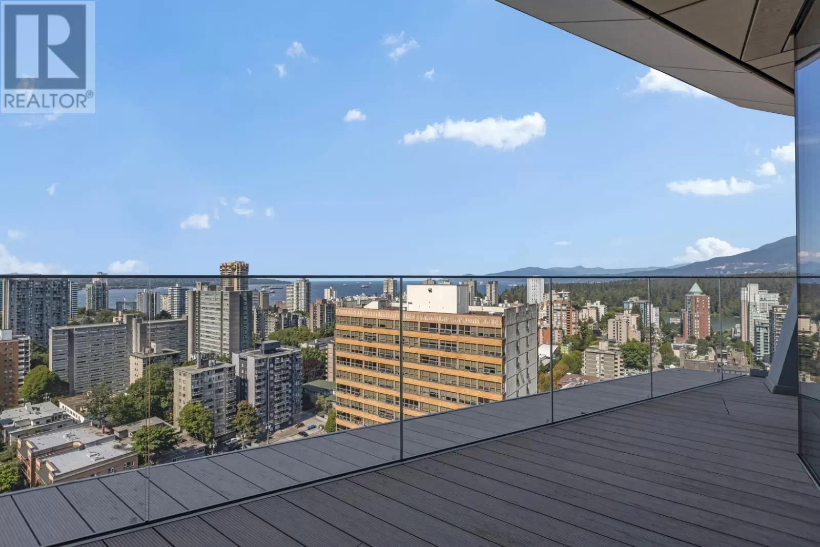 Apartment for rent: 220x 1568 Alberni Street, Vancouver, British Columbia V6G 1A5