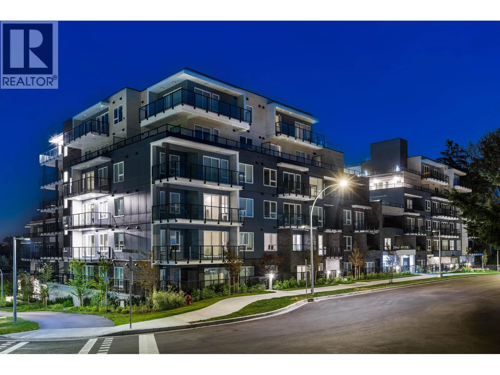 Apartment for rent: 221 2002 St. George Street, Port Moody, British Columbia V3H 2E6