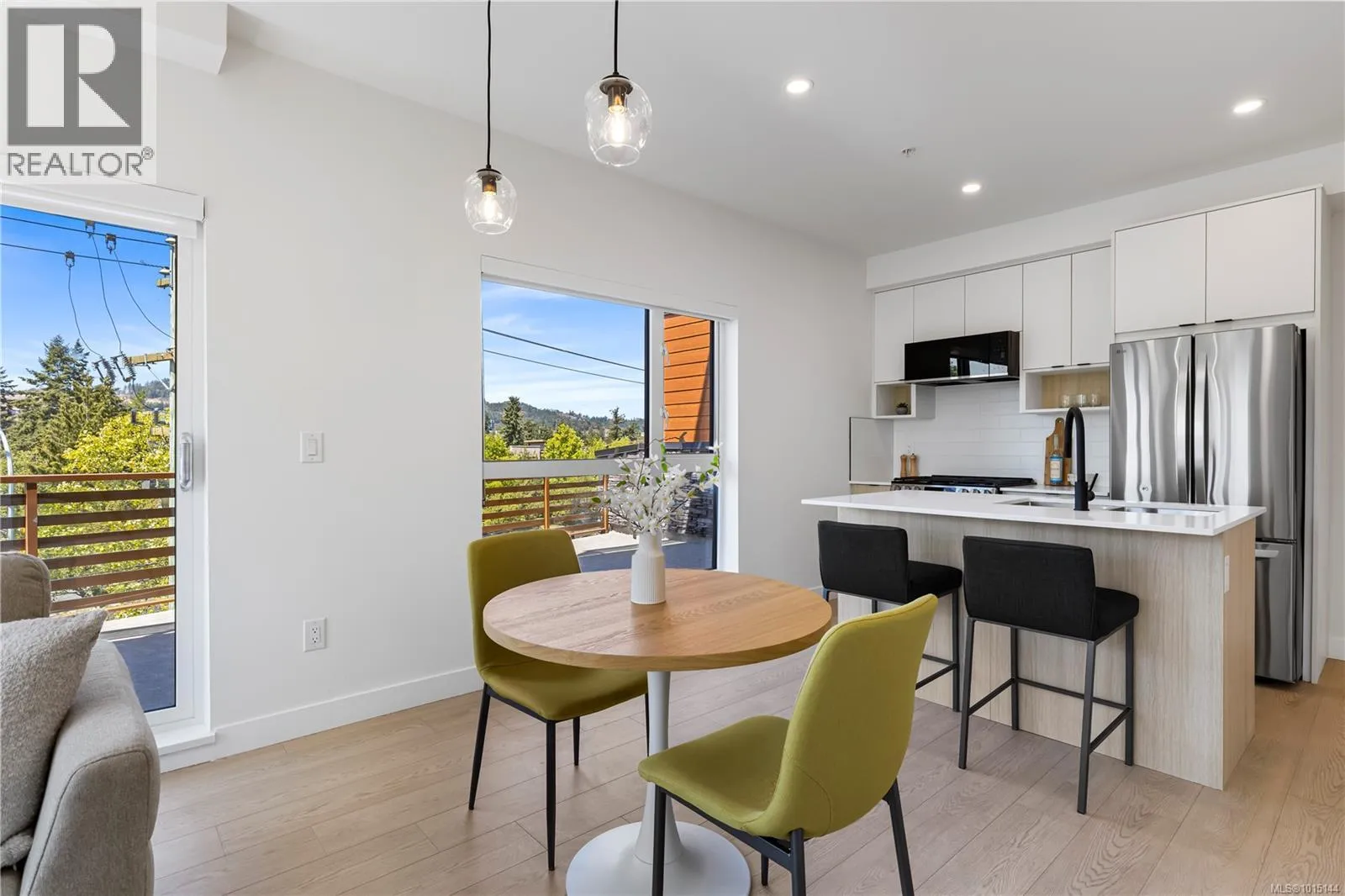 Apartment for rent: 221 2629 Millstream Rd, Langford, British Columbia V9B 3R8