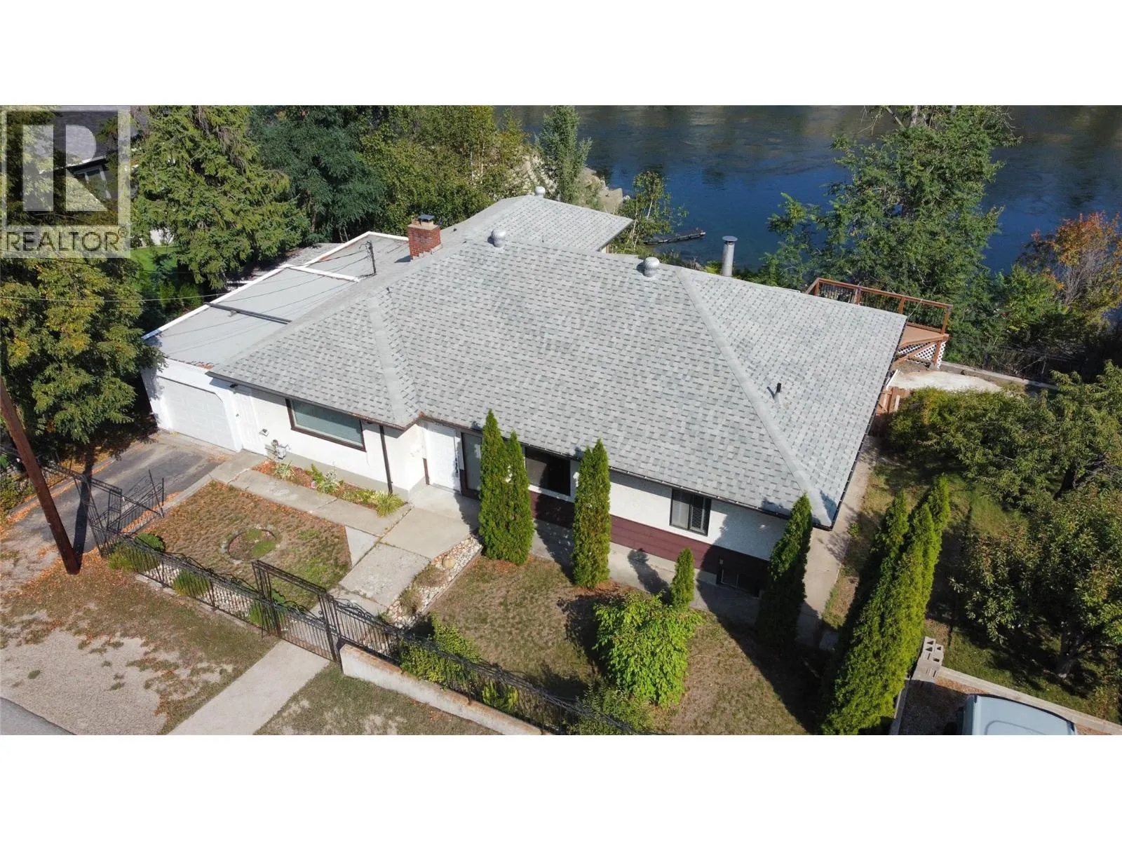 House for rent: 221 2nd Avenue, Rivervale, British Columbia V1R 4V2