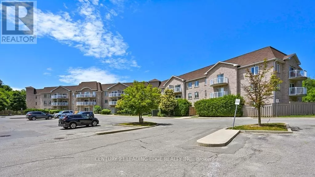 Apartment for rent: 221 - 32 Church Street, King, Ontario L0G 1T0