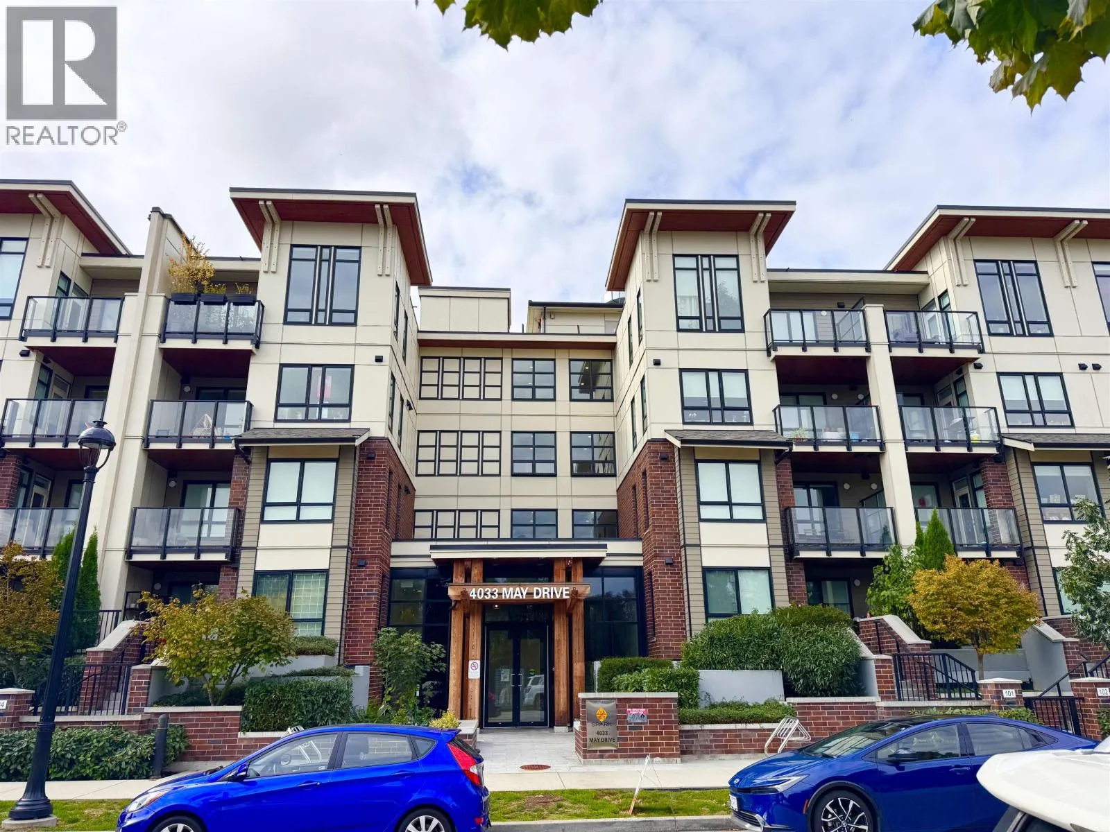 Apartment for rent: 221 4033 May Drive, Richmond, British Columbia V6X 0T3