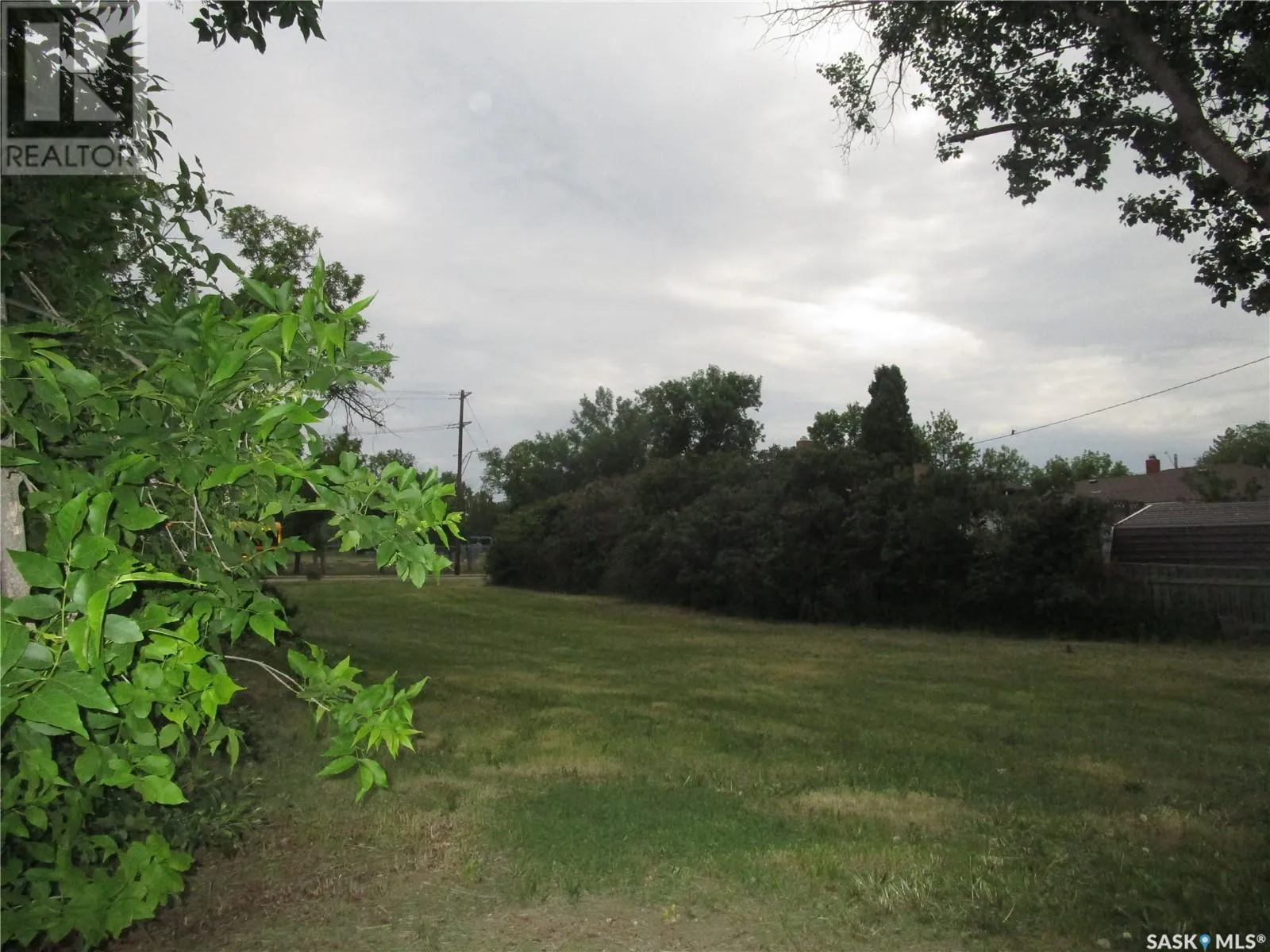 Unknown for rent: 221 7th Avenue, Assiniboia, Saskatchewan S0H 0B0