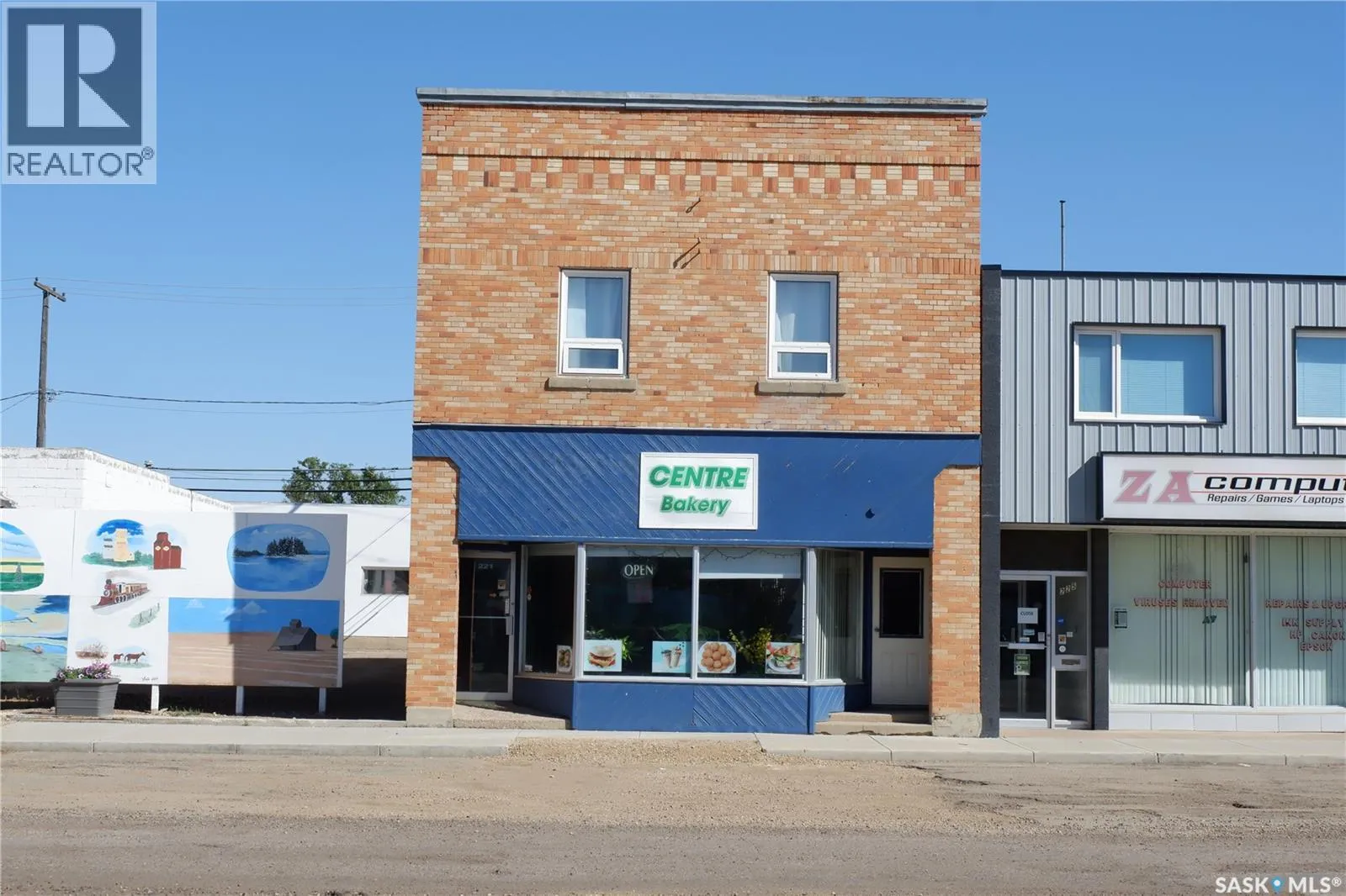 221 Centre Street, Assiniboia, Saskatchewan S0H 0B0
